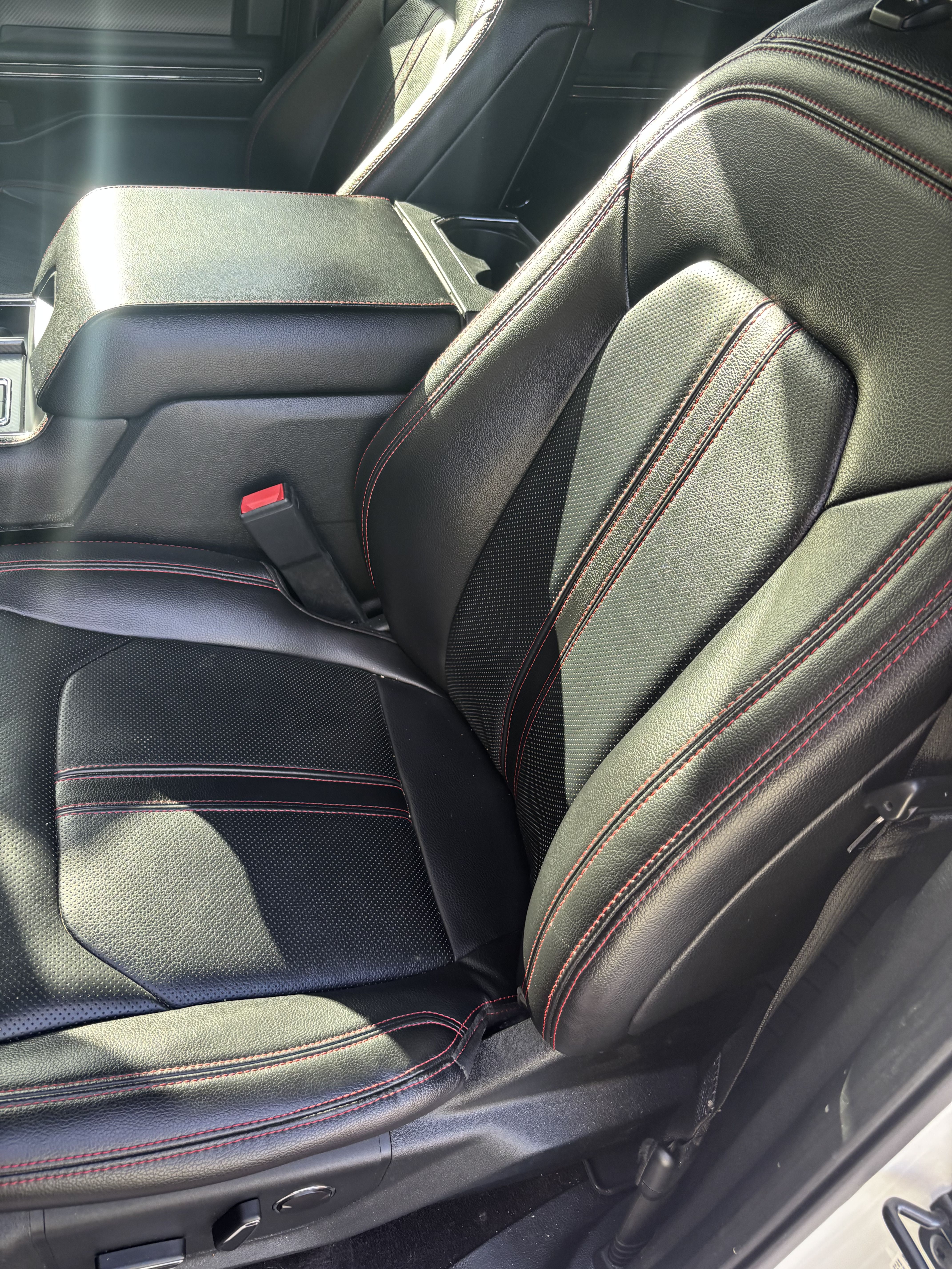 Used 2021 Ford Expedition Limited RWD image 5