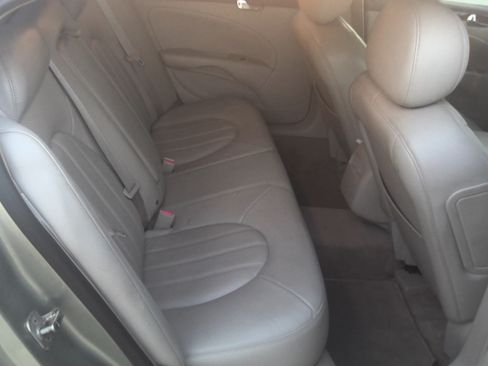 Used 2007 Buick Lucerne CXL image 15
