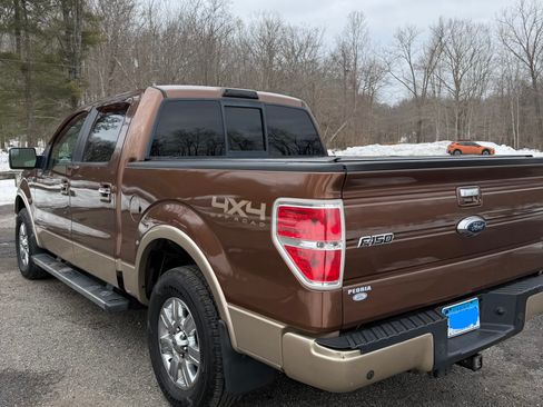 Used 2011 Ford F150 Lariat w/ Lariat Chrome Pkg image 8