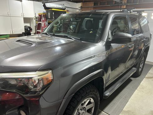 Used 2016 Toyota 4Runner 4WD image 6