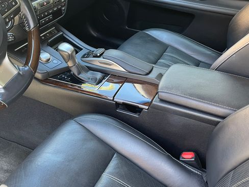 Used 2016 Lexus ES 350 350 Sedan 4D w/ Luxury Package w/Wood Trim image 10