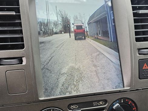 Used 2008 Nissan Versa 1.8 S w/ PWR Pkg image 11