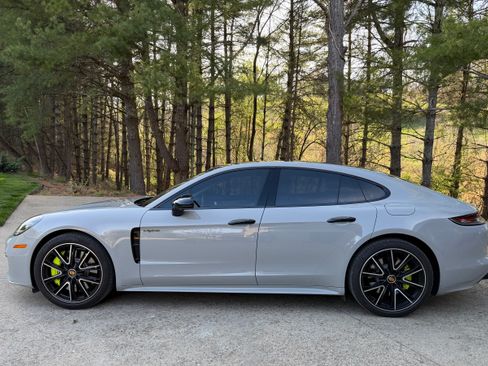 Used 2023 Porsche Panamera 4S image 5
