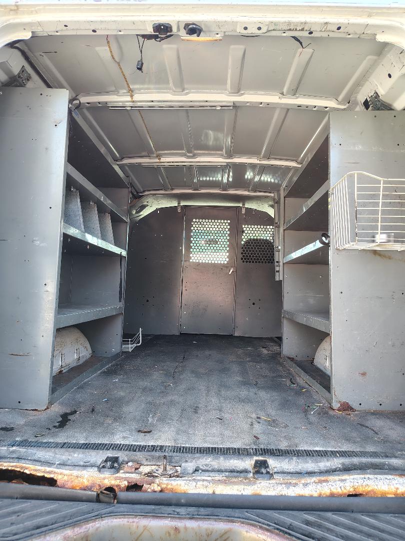 Used 2005 Ford E-250 and Econoline 250 RWD image 9