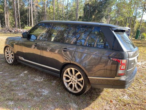 Used 2014 Land Rover Range Rover HSE image 4