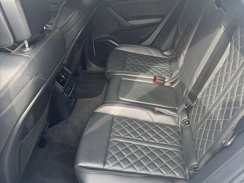 Used 2018 Audi SQ5 Prestige w/ Prestige Package image 14