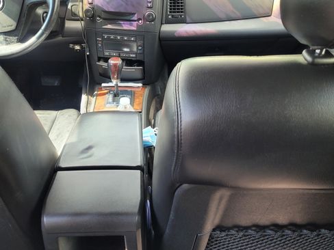 Used 2004 Cadillac SRX w/ Preferred Equipment Group image 11