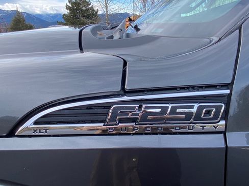 Used 2016 Ford F250 XLT w/ XLT Value Package image 11