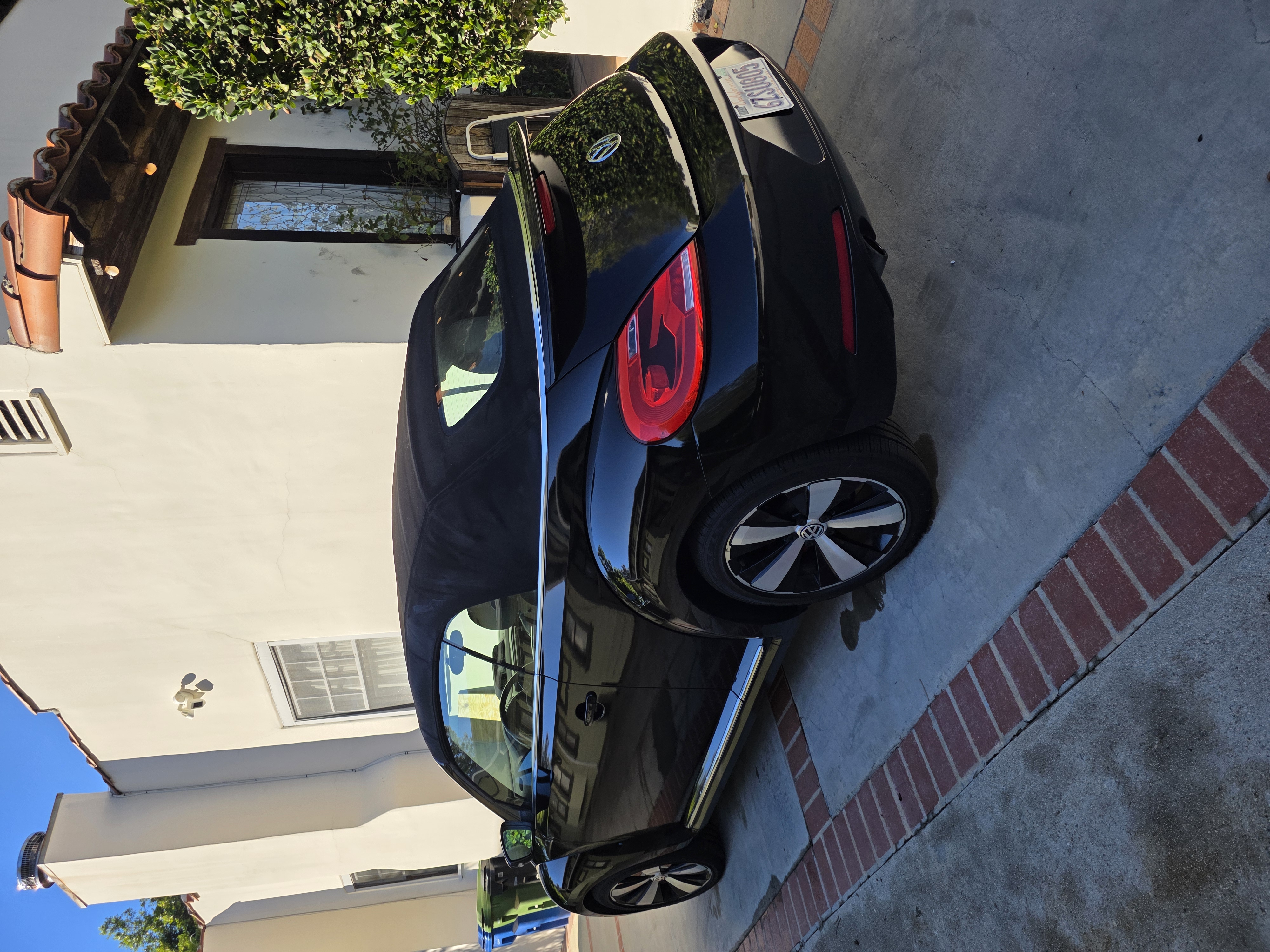 Used 2013 Volkswagen Beetle 2.0T FWD image 10