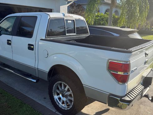 Used 2012 Ford F150 XLT w/ XLT Chrome Pkg image 4