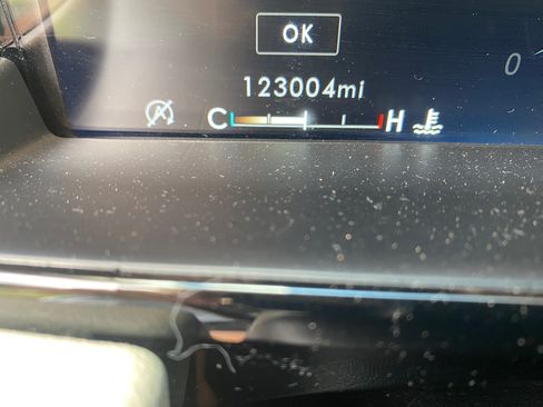 Used 2019 Lincoln Navigator Select RWD image 11