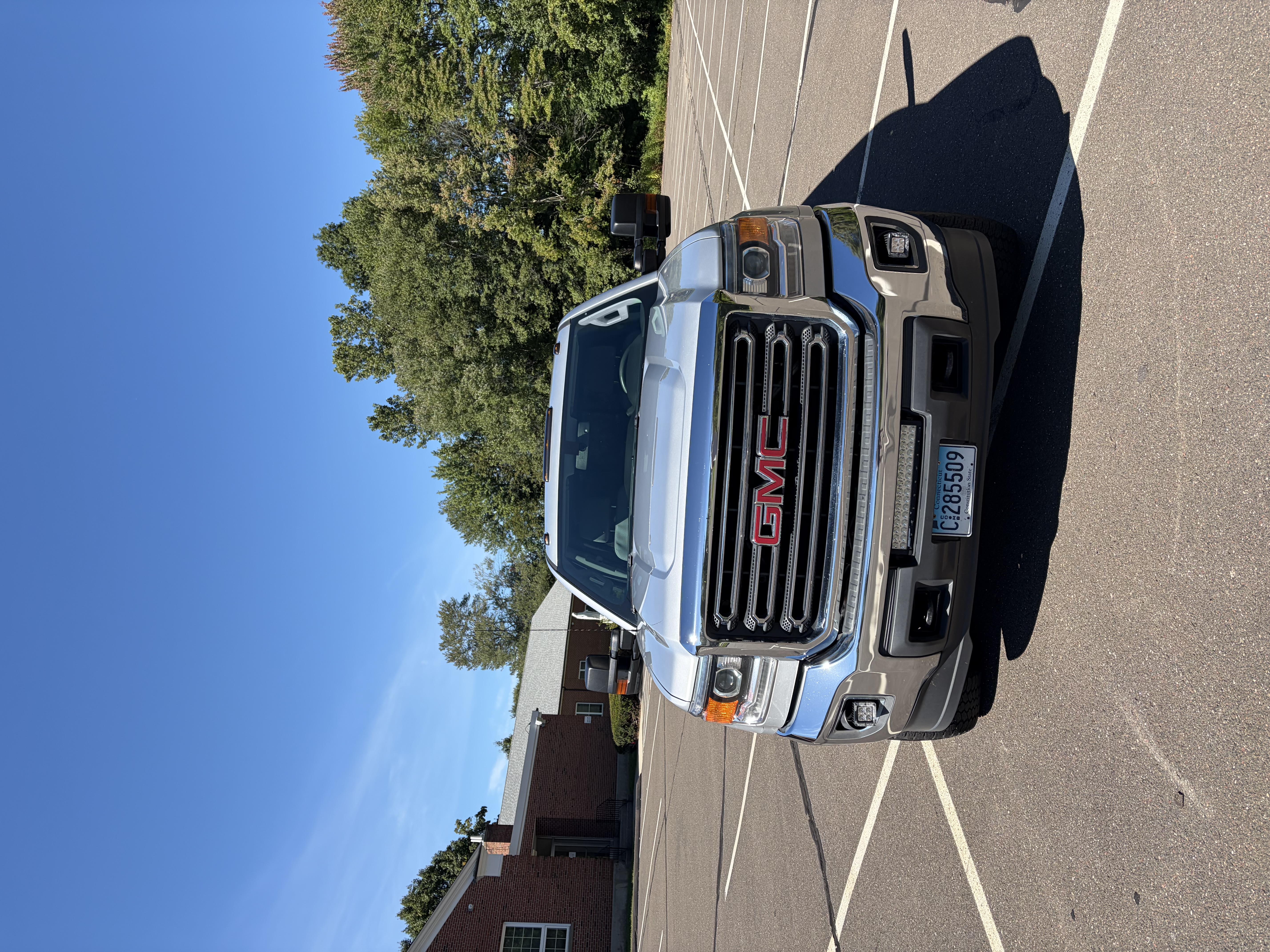 Used 2018 GMC Sierra 2500 4x4 Double Cab w/ Sierra Convenience Package image 2