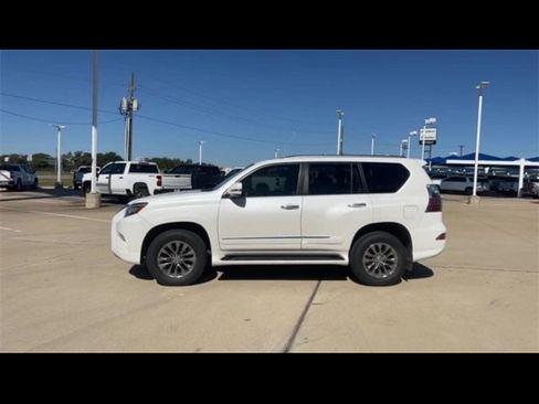 Used 2017 Lexus GX 460 Premium w/ Premium Package image 30
