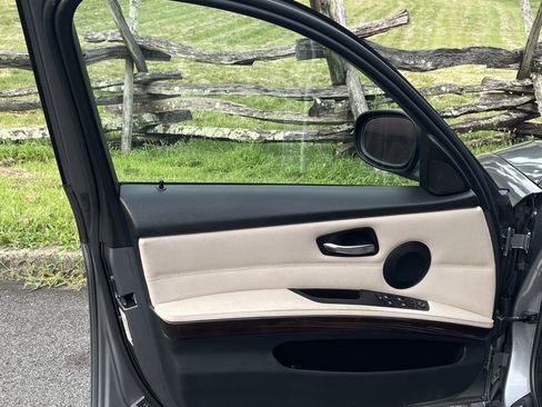 Used 2011 BMW 328i Sedan image 11