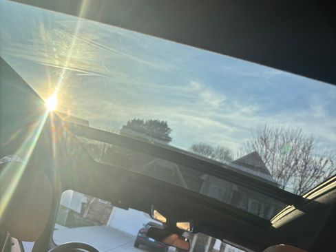 Used 2023 BMW X5 xDrive45e image 9