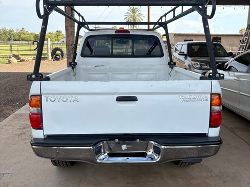 Used 2004 Toyota Tacoma PreRunner w/ SR5 Pkg RWD image 6
