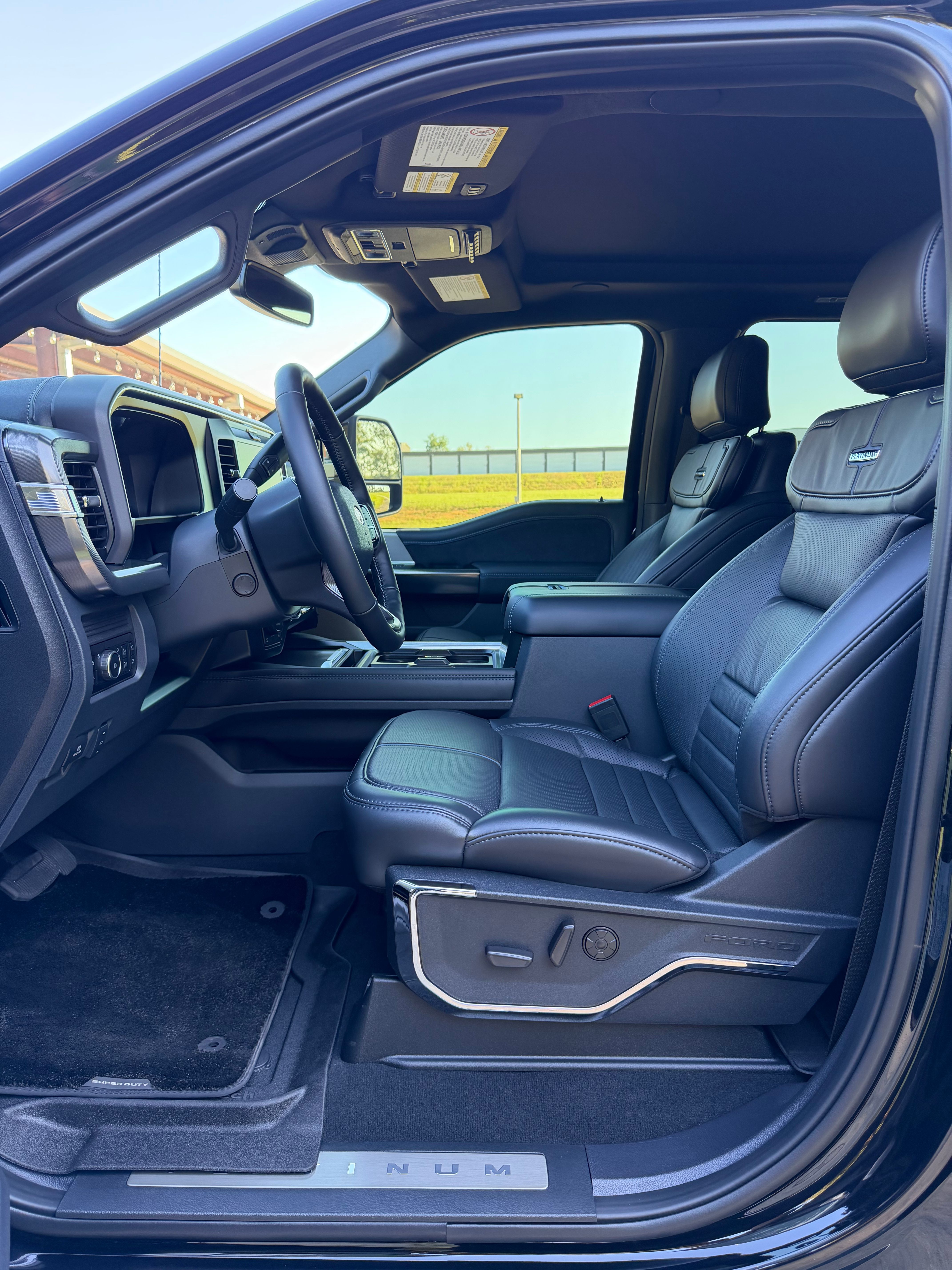 Used 2026 Ford F250 Platinum AWD/4WD image 32