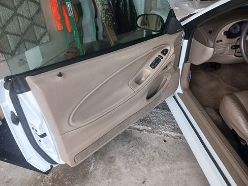 Used 2000 Ford Mustang GT image 4