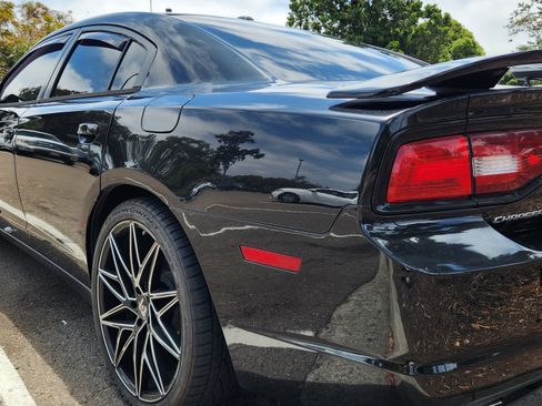 Used 2013 Dodge Charger R/T image 5