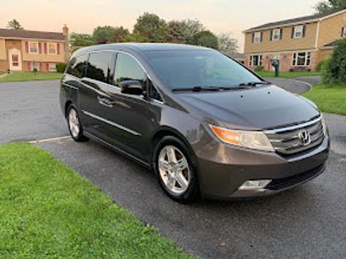 Used 2012 Honda Odyssey Touring Elite image 1