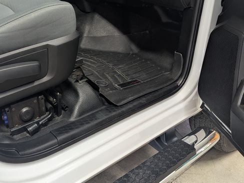 Used 2016 RAM 2500 SLT AWD/4WD image 21