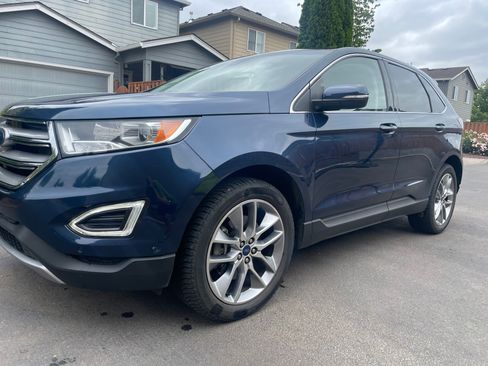 Used 2017 Ford Edge Titanium w/ Equipment Group 302A image 9