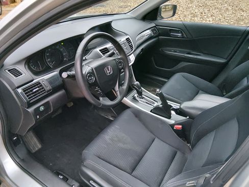 Used 2015 Honda Accord Sport image 18