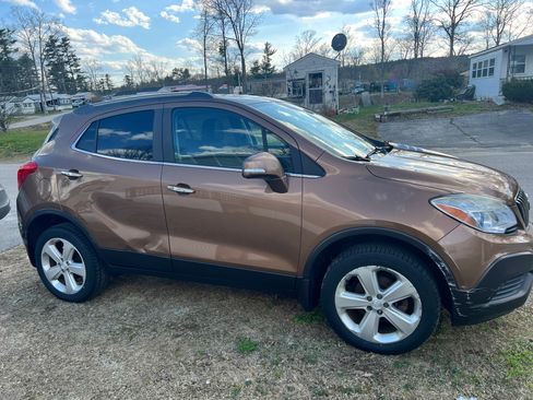 Used 2016 Buick Encore AWD image 2