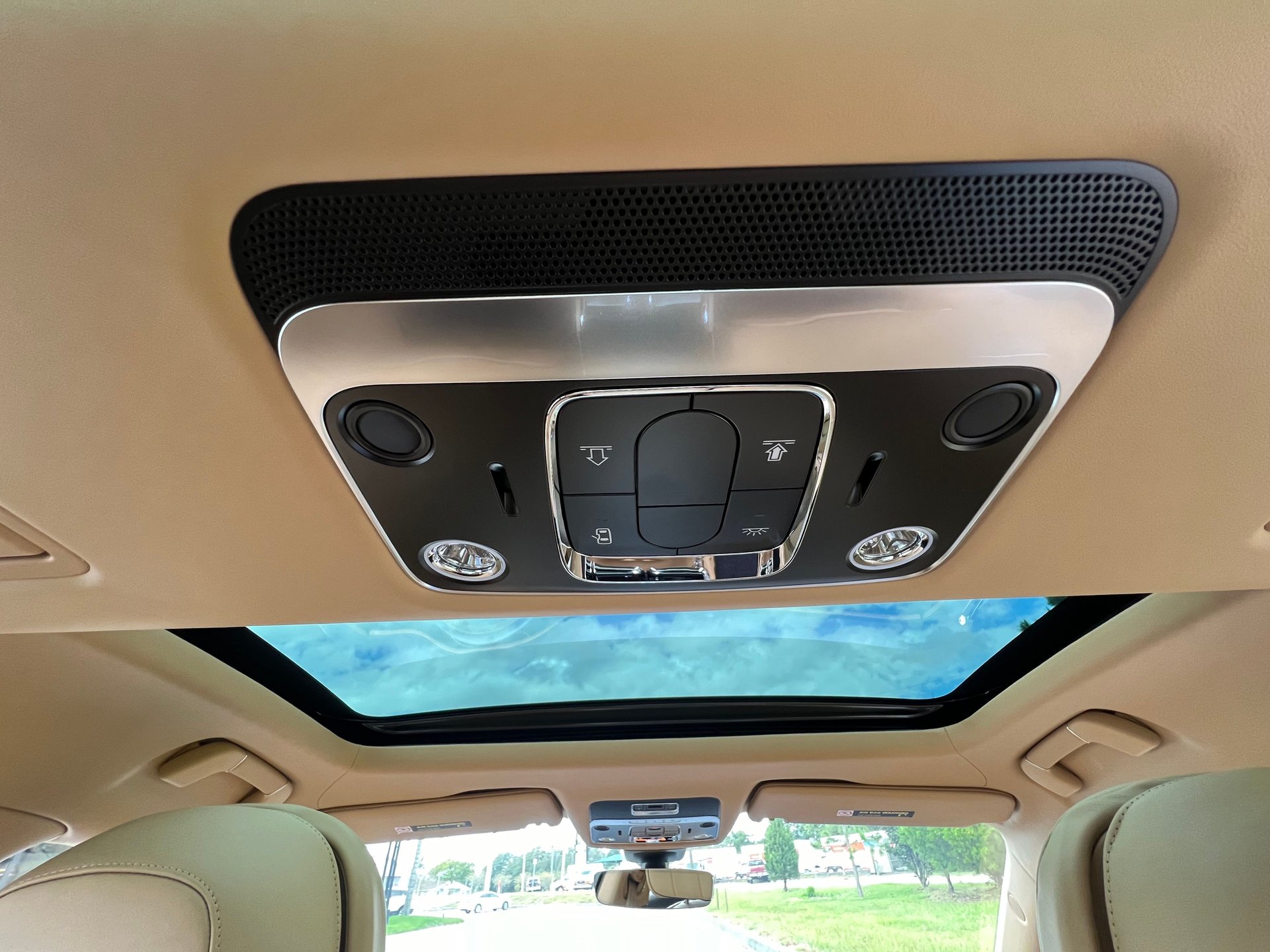 Used 2022 Bentley Flying Spur V8 AWD/4WD image 21