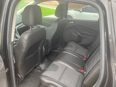Used 2015 Ford Escape SE w/ SE Chrome Package FWD image 8