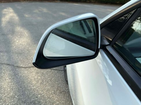 Used 2022 Tesla Model 3 Long Range image 12