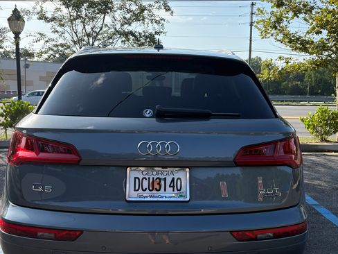 Used 2018 Audi Q5 Prestige AWD/4WD image 5