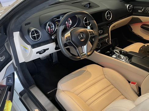Used 2013 Mercedes-Benz SL 63 AMG image 9