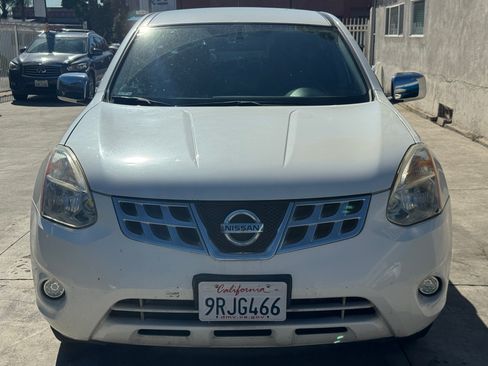 Used 2013 Nissan Rogue S image 2