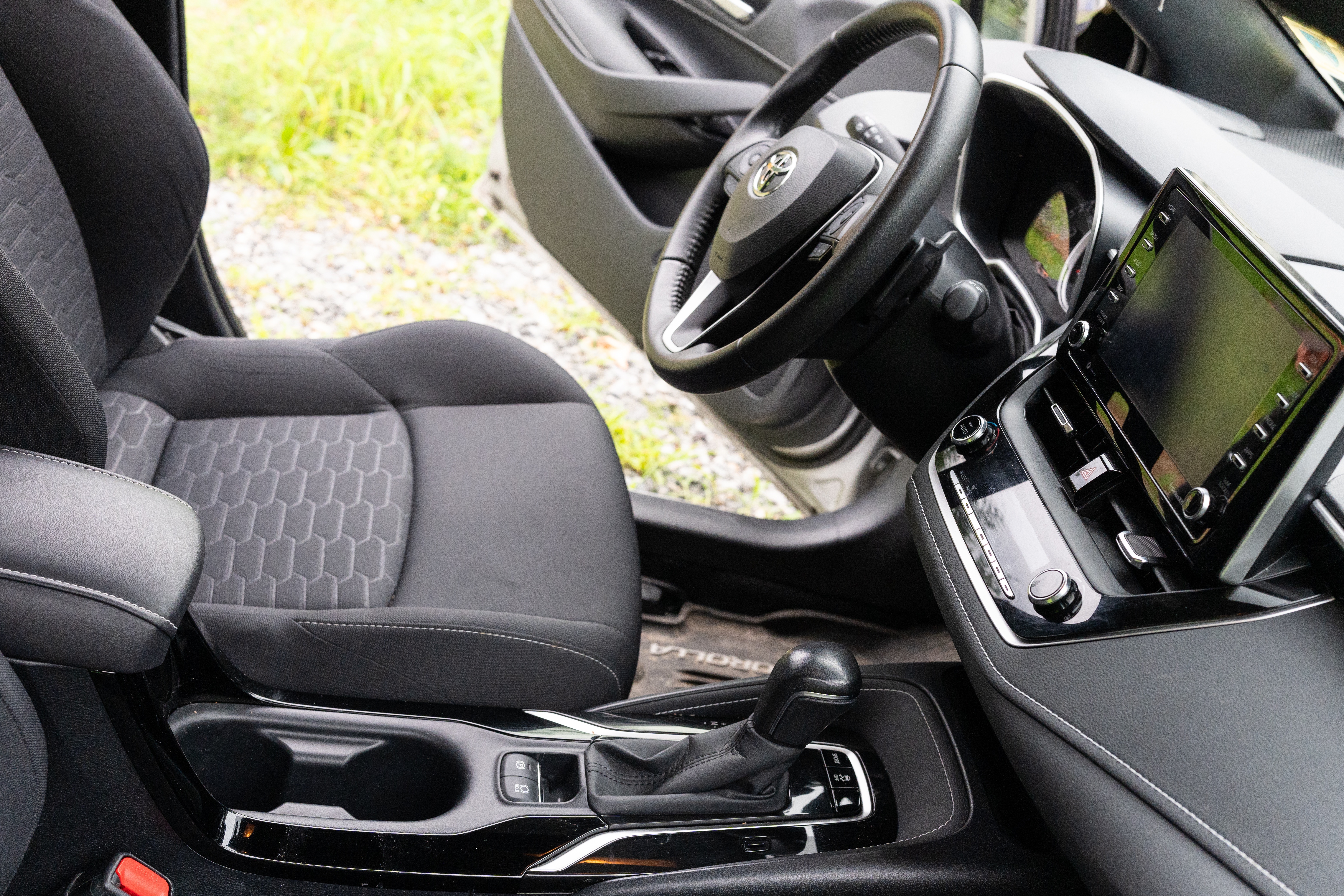 Used 2021 Toyota Corolla SE FWD image 14