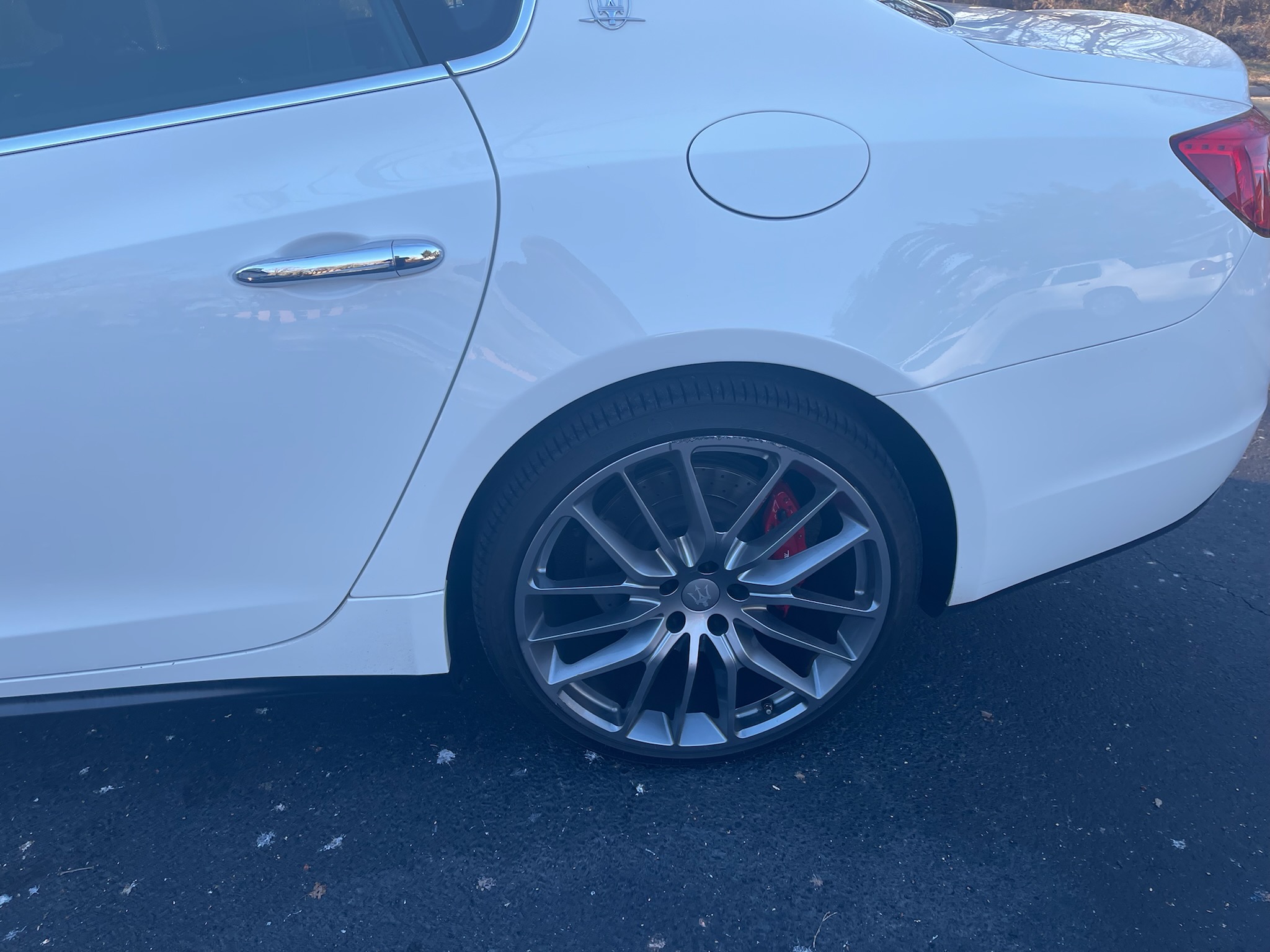 Used 2014 Maserati Quattroporte GTS RWD image 5