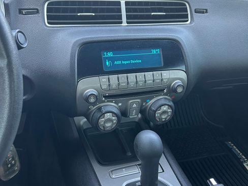 Used 2011 Chevrolet Camaro LT image 9