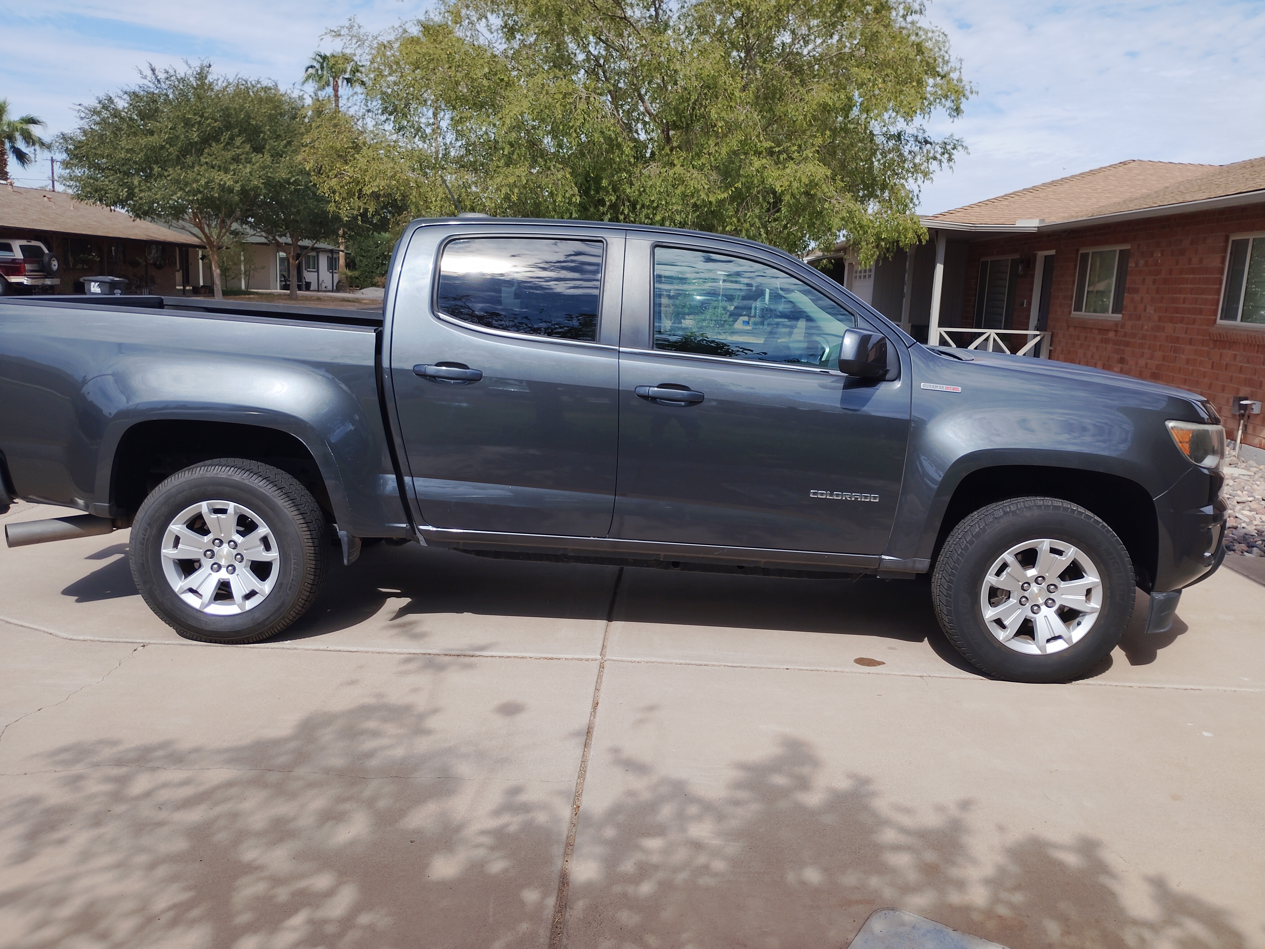Used 2016 Chevrolet Colorado LT w/ LT Convenience Package RWD image 13