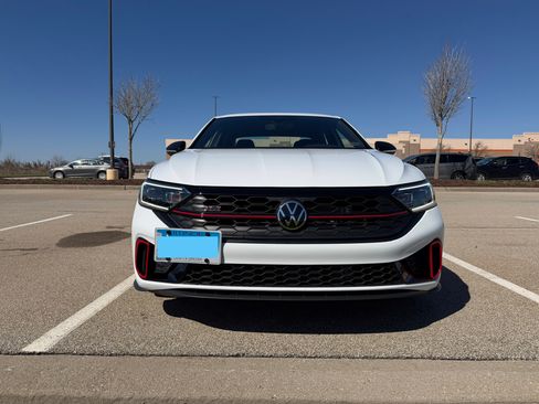 Used 2024 Volkswagen Jetta GLI 40th Anniversary Edition image 9