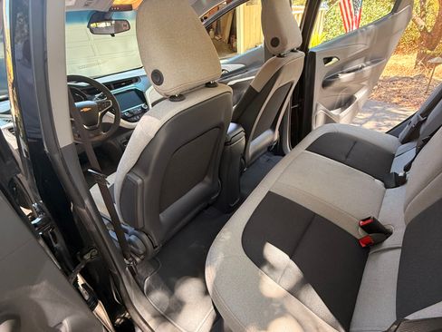 Used 2019 Chevrolet Bolt LT FWD image 9