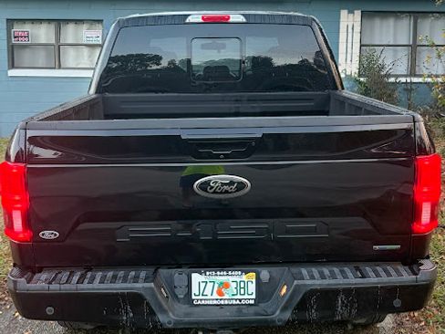 Used 2020 Ford F150 Lariat w/ Equipment Group 502A Luxury image 9