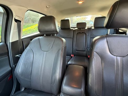 Used 2014 Ford Focus SE w/ Equipment Group 201A image 13