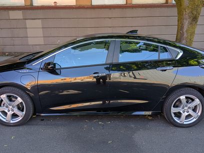 Used 2016 Chevrolet Volt LT w/ Comfort Package