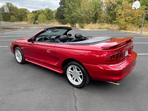 Used 1996 Ford Mustang GT RWD image 10