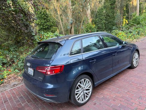 Used 2018 Audi A3 e-tron Premium Plus w/ Technology Package FWD image 4