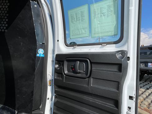 Used 2024 GMC Savana 2500 w/ Driver Convenience Package RWD image 18