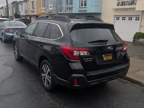 Used 2018 Subaru Outback 3.6R Limited image 5