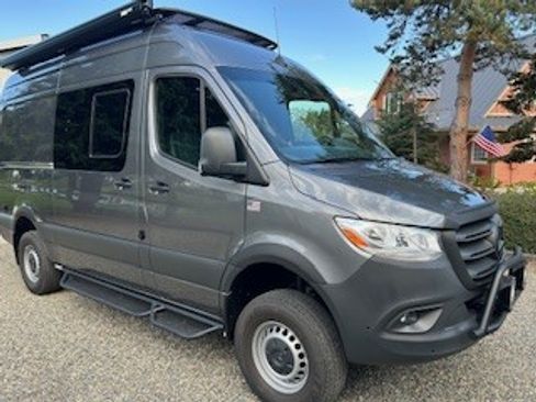 Used 2021 Mercedes-Benz Sprinter 2500 image 4