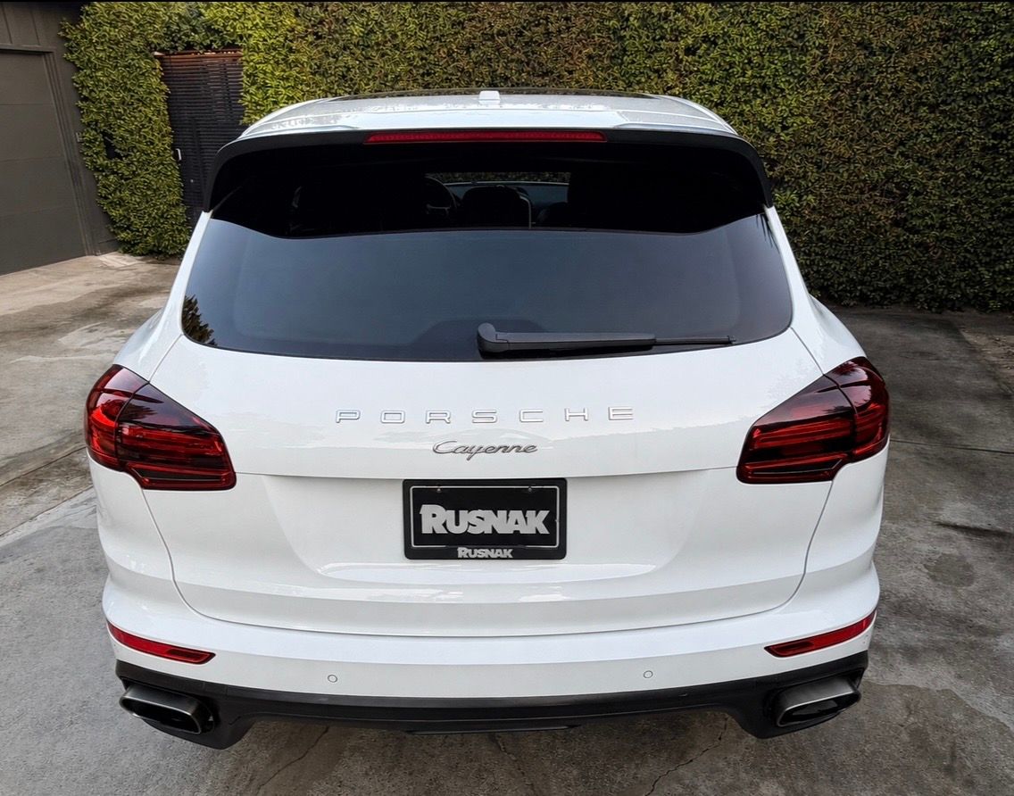 Used 2017 Porsche Cayenne Platinum Edition AWD/4WD image 5