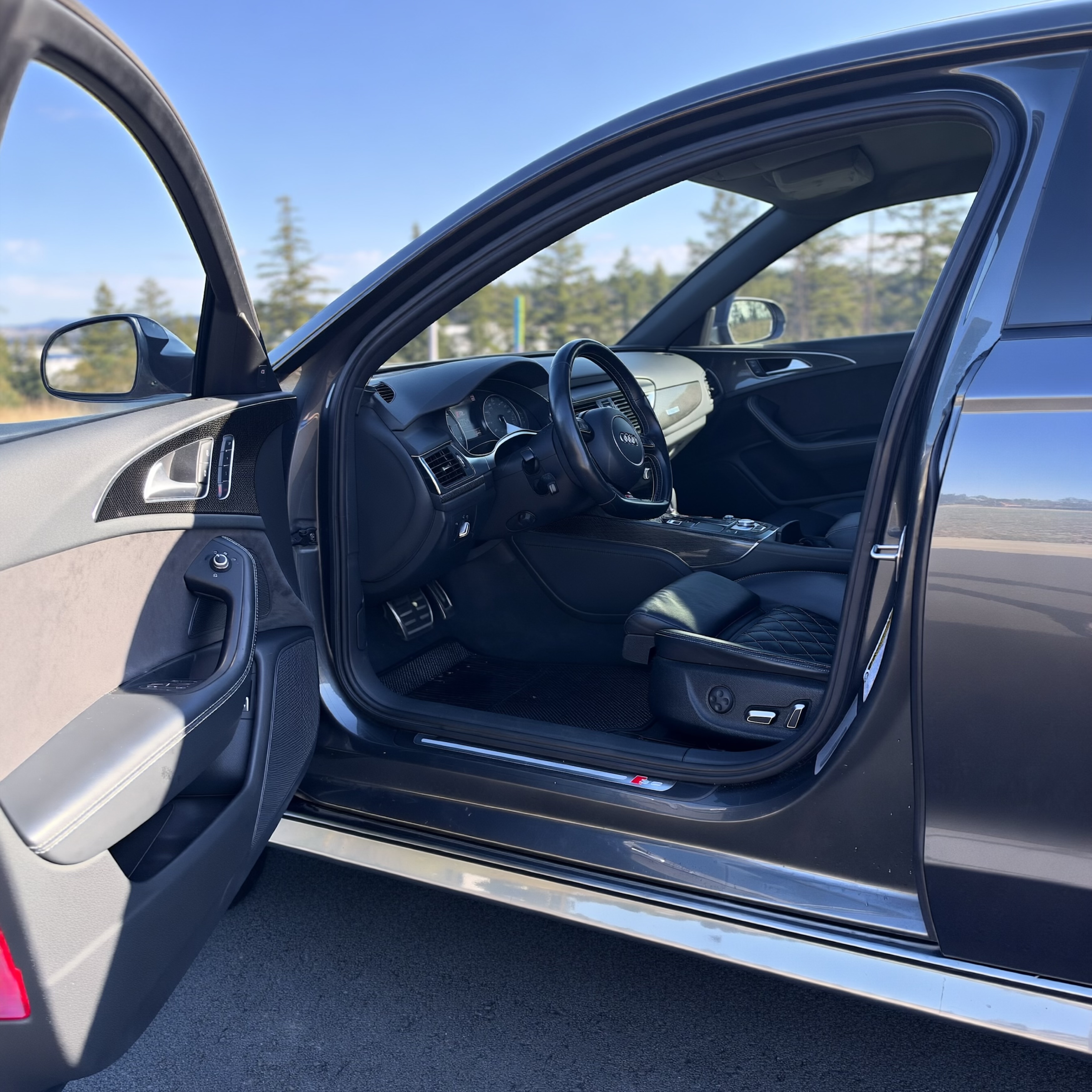 Used 2016 Audi S6 Premium Plus w/ S6 Sport Package AWD/4WD image 8